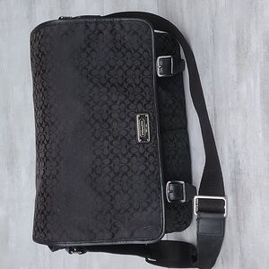 Coach Black Monogram Signature Messenger Crossbody Bag – Good Pre‑Owned